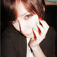 ����ɫŮͷ�ٴ���Ϯ ����ѡ�ʺ���ķ��