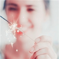 ����ɫŮͷ�ٴ���Ϯ ����ѡ�ʺ���ķ��