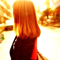 �ɰ�����ͷ�� ����Ψ��·���ϵ�Ů����