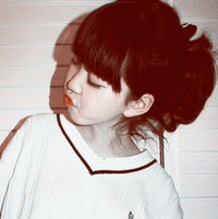 �ɰ�����ͷ�� ����Ψ��·���ϵ�Ů����