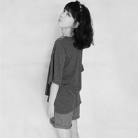 �ɰ�����ͷ�� ����Ψ��·���ϵ�Ů����