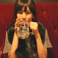 �ɰ�����ͷ�� ����Ψ��·���ϵ�Ů����