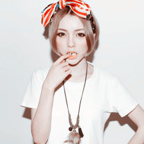 ����ɫŮ��ʱ������ͷ�� ���صĸ���ɫ��