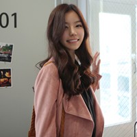 100��������ʱ����ɰ��Ƶ�Ů������ͷ��