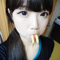 100��������ʱ����ɰ��Ƶ�Ů������ͷ��