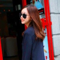 100��������ʱ����ɰ��Ƶ�Ů������ͷ��