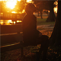 ���ڷ�������Ů��ͷ�� �����⾳��ɰ����