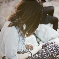 ���ڷ�������Ů��ͷ�� �����⾳��ɰ����