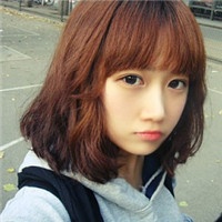 ����Ů������ʱ��ͷ�� �ɰ�����Ϊ�������