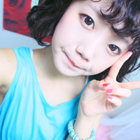 ������⾳��������Ů��������ͷ��