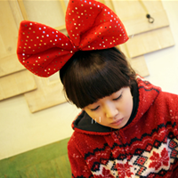 ��ϵ����Ů�˶��� �Ͼ��ʺܸߵ�Ů��ͷ��