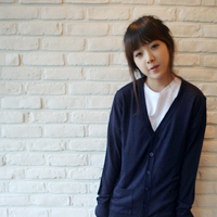 ��ϵ����Ů�˶��� �Ͼ��ʺܸߵ�Ů��ͷ��