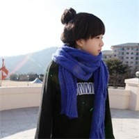 ��ϵ����Ů�˶��� �Ͼ��ʺܸߵ�Ů��ͷ��