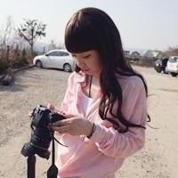 ��ϵ����Ů�˶��� �Ͼ��ʺܸߵ�Ů��ͷ��