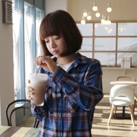 ��ϵ����Ů�˶��� �Ͼ��ʺܸߵ�Ů��ͷ��