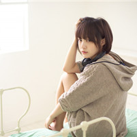 ������ ��ϫ������Ů��ʱ�л��ͷ��