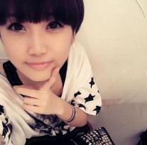 İС������ɰ�Ů������ͷ��70����