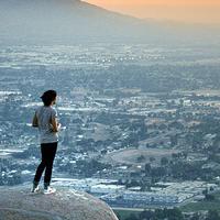 ���ź�������Ψ���⾳Ů��ͷ��ڶ���