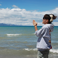 ���ź�������Ψ���⾳Ů��ͷ��ڶ���