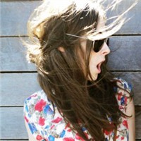 ���㱼������Ů�˻��ڶ��� Ů��ʱ��ͷ��