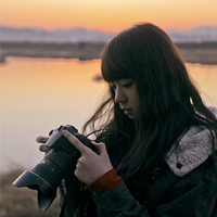 ���ַ�񲻶�� �������Ů��ͷ��