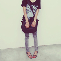 80�ż�Լ���Ů��ͷ�� ÿ�ܾ��ʾ���