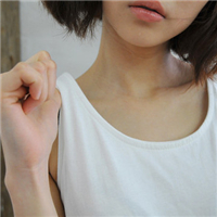 80�ż�Լ���Ů��ͷ�� ÿ�ܾ��ʾ���