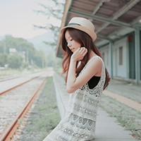 80�ż�Լ���Ů��ͷ�� ÿ�ܾ��ʾ���