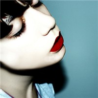 �����Ƿϵ�ŷ�����ڰ�Ů��ͷ��