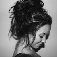 �����Ƿϵ�ŷ�����ڰ�Ů��ͷ��