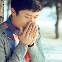 ����ķ�������������ͷ�� ���ں쳾�в����԰�