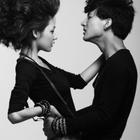 ��������ק����ͷ�� վ��ԭ�ص��ŷ��ӵ��