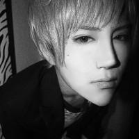 �е㻵�������ڰ�QQͷ��ɵ�ϵĵȴ���������