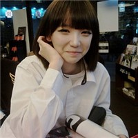 Ц��ʮ�������л�Ψ��qqͷ��Ů����ϧ��ǰ���Ļ�����Զ