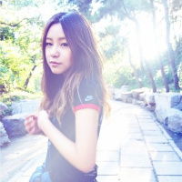 �ɰ������Ů��