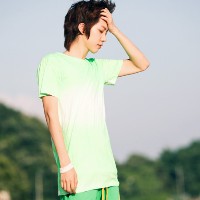 ������������������ͷ��_��Ĭ,��ر˴����е���� 