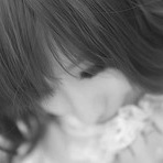 �ܶ�Ŀɰ�Ů����̬�ĺڰ�QQͷ��ͼƬ