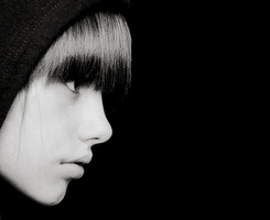 �Ǿ�����Ӻڰ���ҹ���п�ʼ 