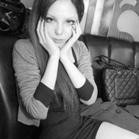 ���ºڰ�Ů������ͷ�� ������ȥ������ 