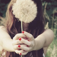 ǣ����۵��ഺ����Ů��������ͷ�� 