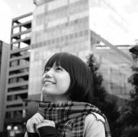 С�˸е�Ů��ͷ�� ʱ�ⲻ����ת