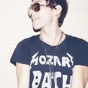 ŷ����˧��QQ����ͷ��_�����Űѵ��ĵ�Ӱ