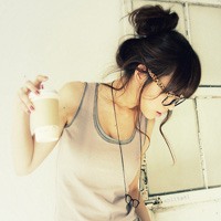 ���վ����Ǹ�Ů�� �����͵�Ů��ͷ��