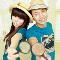 ����������ͷ��һ��һ�ң��������Ӱ������ȥ