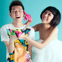 ������QQ����ͷ�� һ��һŮ������ֻ�а�����ȥ������