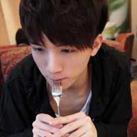 ��Ȼ������QQ����ͷ��һ�ԣ����Ͻ����˴˸���ϧ