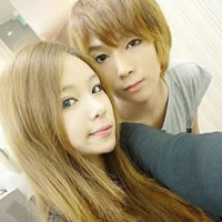 ��Ȼ������QQ����ͷ��һ�ԣ����Ͻ����˴˸���ϧ