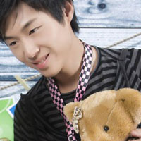 �������ص�QQͷ�����£������˼������Զ�����ź���