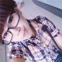 �Ҹ����������ߵ�QQͷ�����£���һ��ֻΪ�㹲�����ĸ�