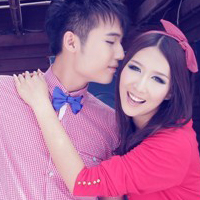 �����������QQ����ͷ��һ��һŮ����������ĺ���˼